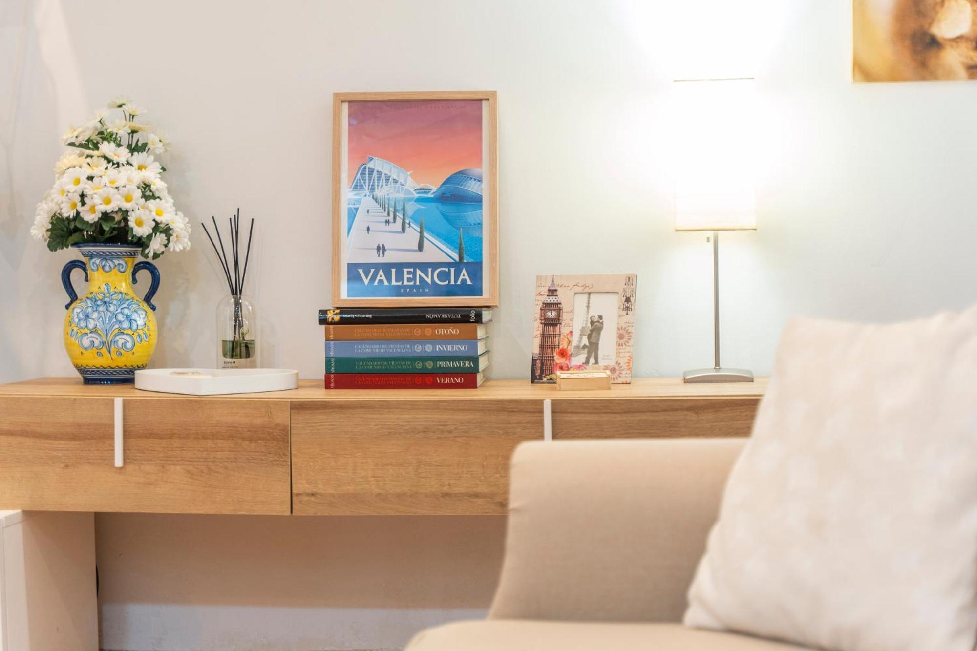 Lovely Apartment Near Beach & Science City Валенсия Екстериор снимка