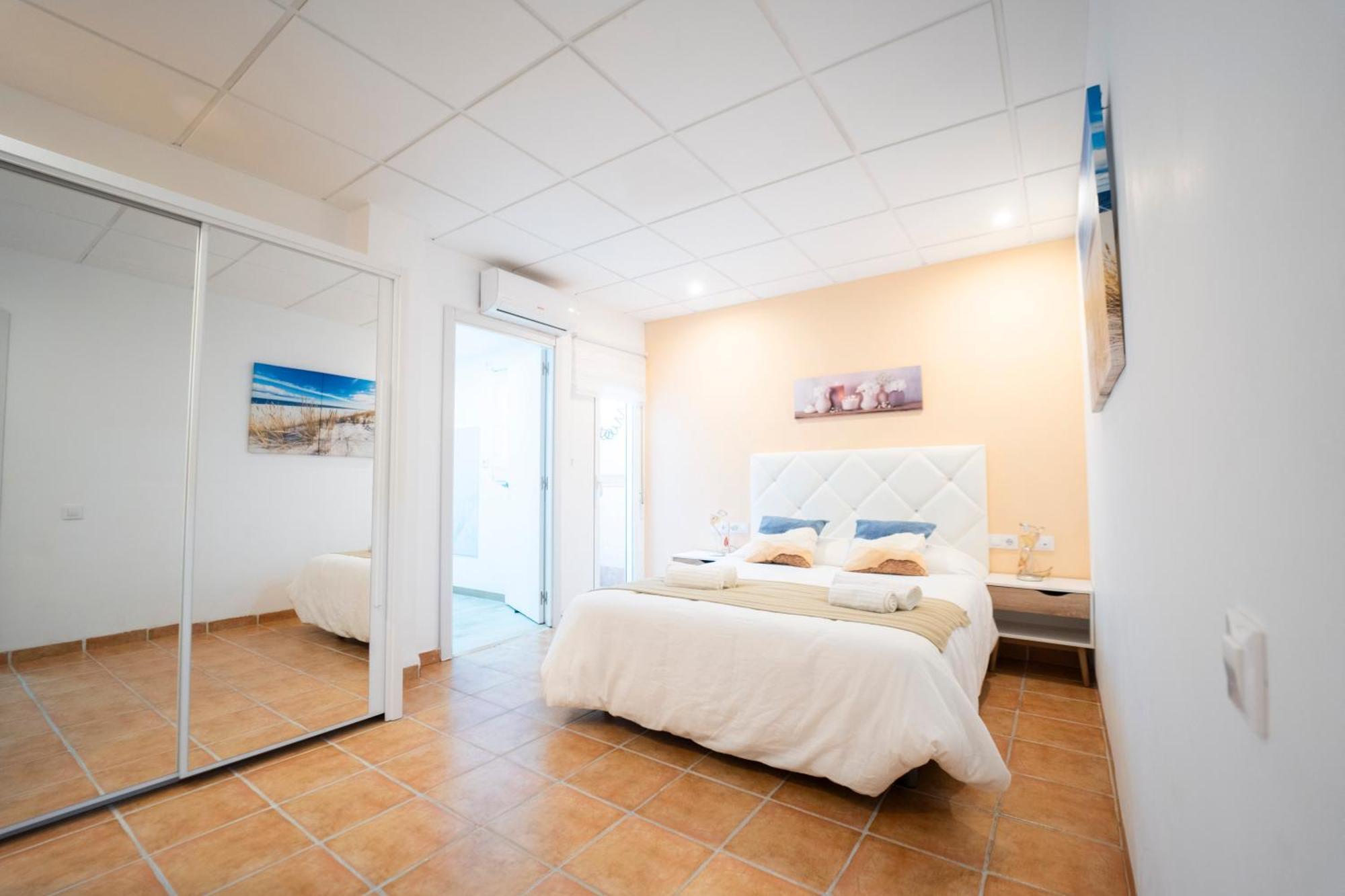 Lovely Apartment Near Beach & Science City Валенсия Екстериор снимка